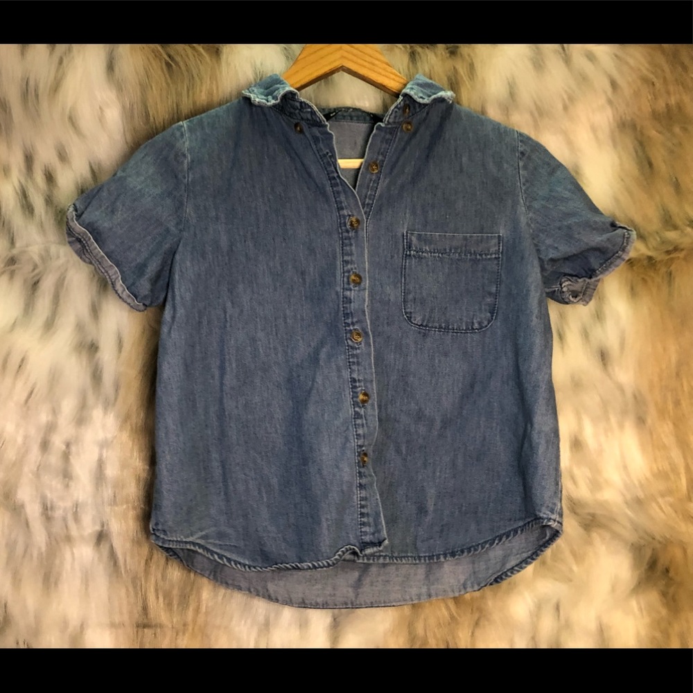 ✨ Brandy Melville Cropped Denim Top